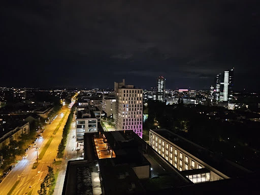 M'Uniqo Rooftop Bar photo 2
